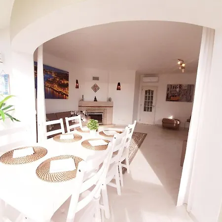 Casa Cristal Apartment Lagos